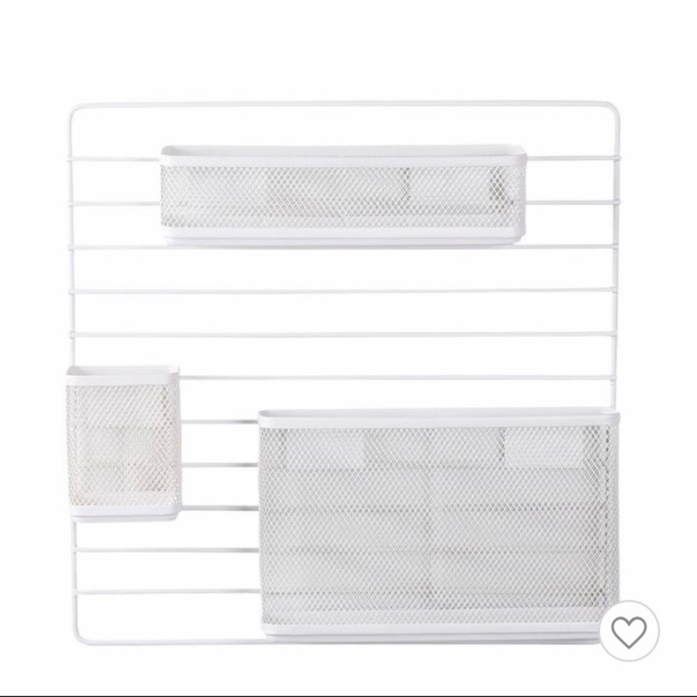 Target White Mesh Wall Organizer